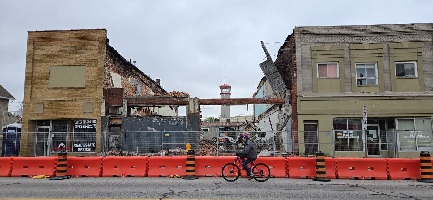 Debris removal underway at Tilbury site amid structural concerns